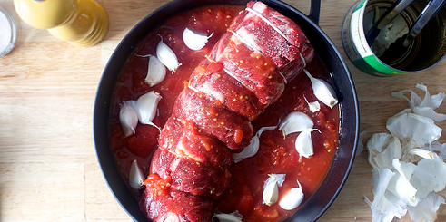 Oven Braised Beef with Tomatoes and Garlic