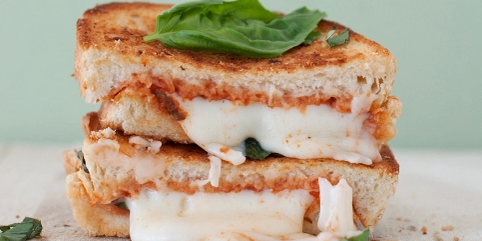 Pizza Margherita Grilled Cheese - Sodium Optional