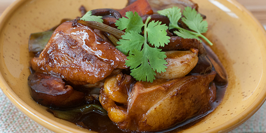Braised Chicken with Mushrooms and Carrots