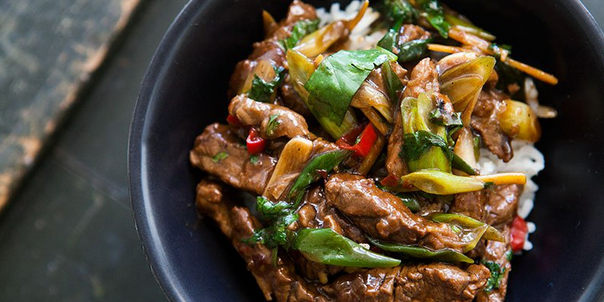 Stir-Fried Ginger Beef with Garlic and Cilantro