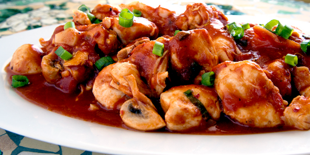 Chicken and Mushroom in Spicy Tomato Sauce
