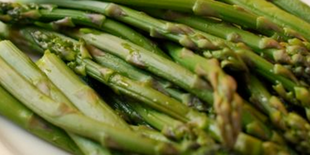 Microwave Steamed Asparagus and Green Beans