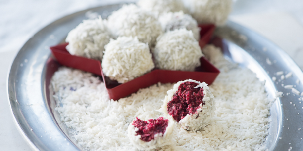 No-Bake Vegan Red Velvet Snowball Cookies