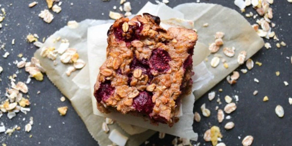 Baked Breakfast Bars with Muesli & Raspberries