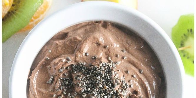 Chocolate Peanut Butter Greek Yogurt Dip