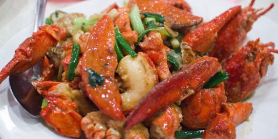 Stir-Fried Lobster with Ginger Pork Mince