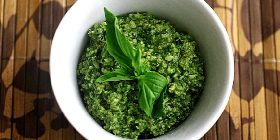 Spinach Walnut Pesto