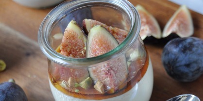 Honey Figs with Mascarpone & Pistachios