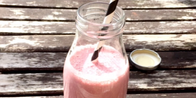 Strawberry Cashew Milk 