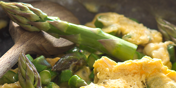 Scrambled Eggs with Goat Cheese & Asparagus