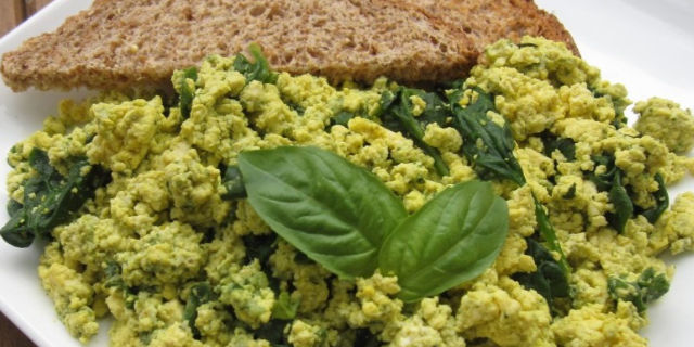 Veggie Pesto Scramble