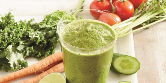 Tomato-Kale Gazpacho Smoothie