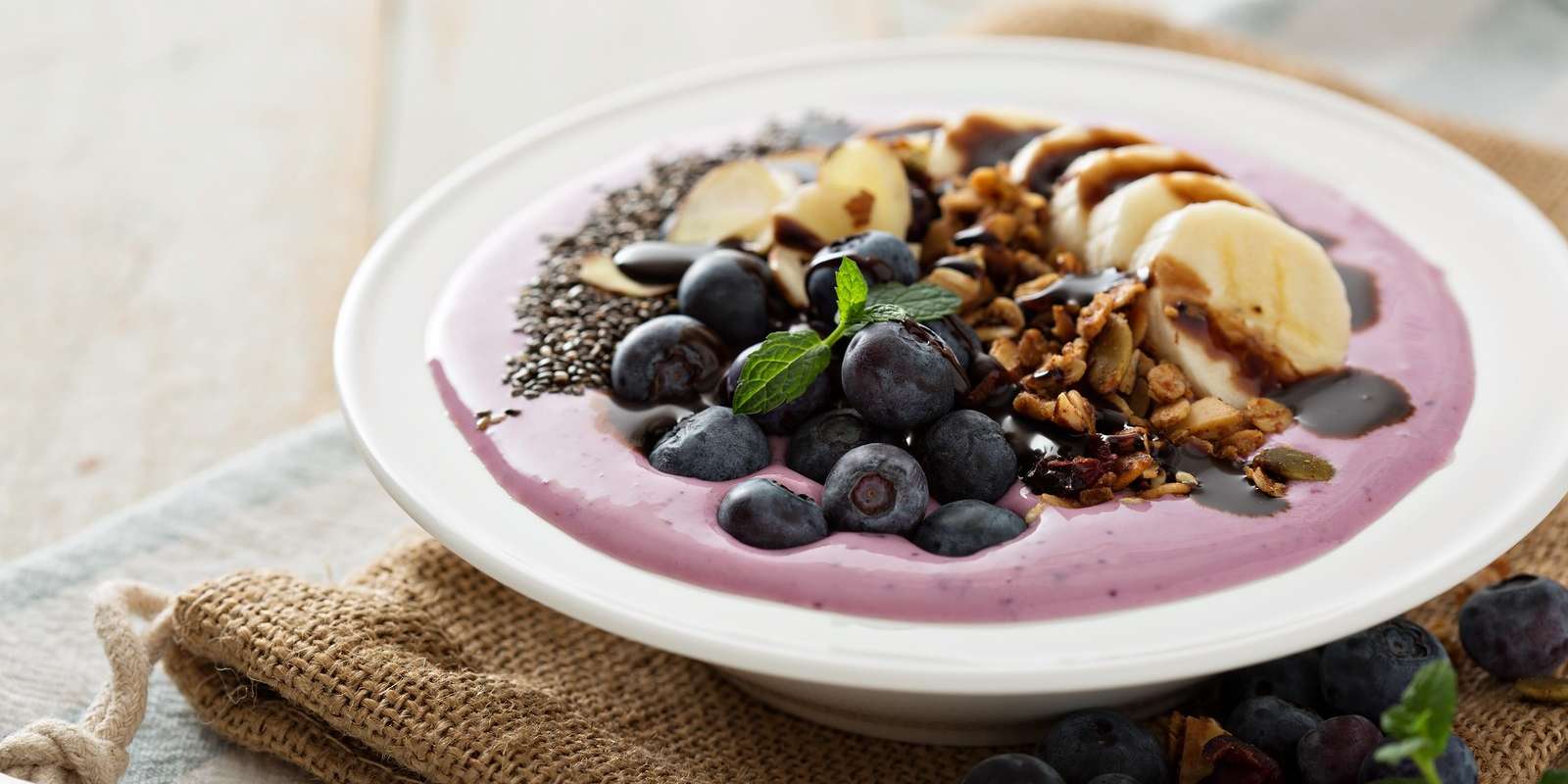 Blueberry-Avocado Smoothie Bowl