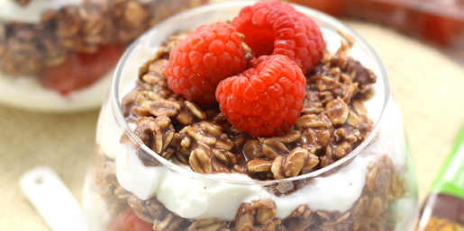 Chocolate Raspberry Overnight Oat Parfait