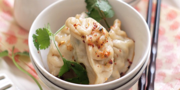 Tibetan Momo Dumplings with Spicy Chutney