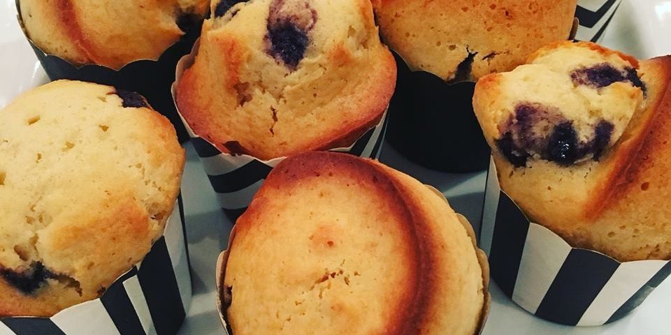 Jennifer's Gluten-Free Blueberry Cake Bites