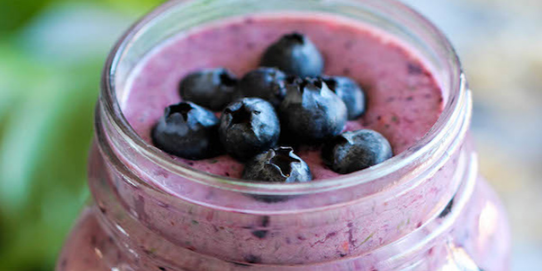 Berry Greens Smoothie