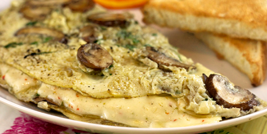 Spinach, Mushroom & Cheese Omelet