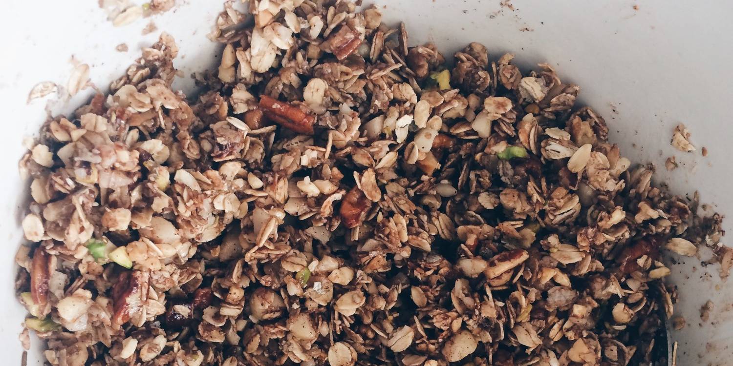 Warming Vanilla Granola (With a Kick!)