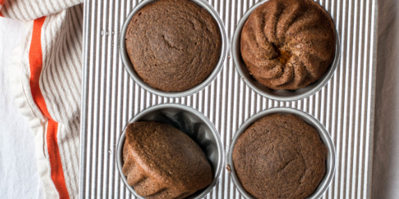 Mini Buttercup Squash Spice Cakes