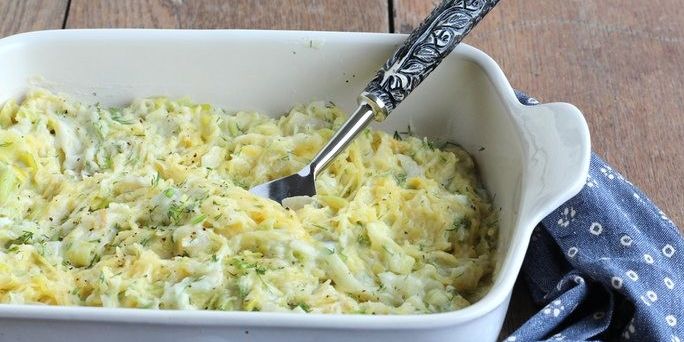 Spaghetti Squash & Creamy Leek Sauce