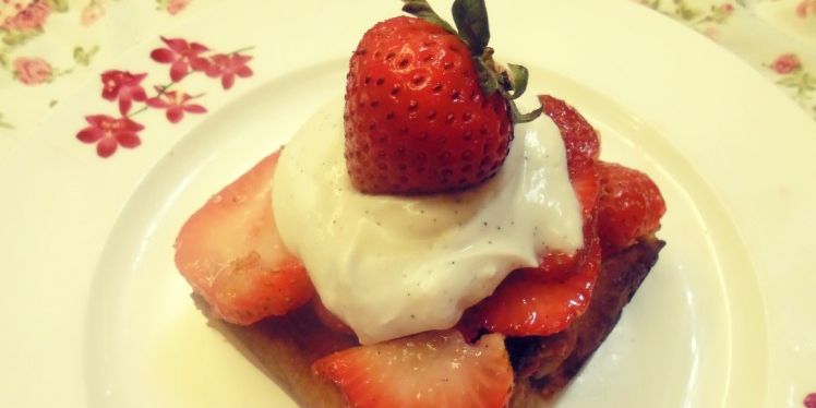 Strawberry Shortcakes with Vanilla Maple Coconut