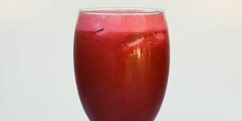 Martha's Apple Beet Detox Juice