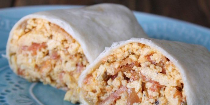 Bacon and Cheddar Breakfast Burritos