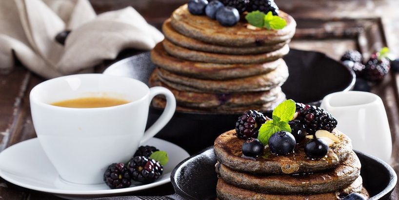 EASY Oatmeal Blueberry Yogurt Pancakes