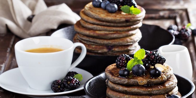 Dairy and Gluten-Free Oatmeal Blueberry Pancakes