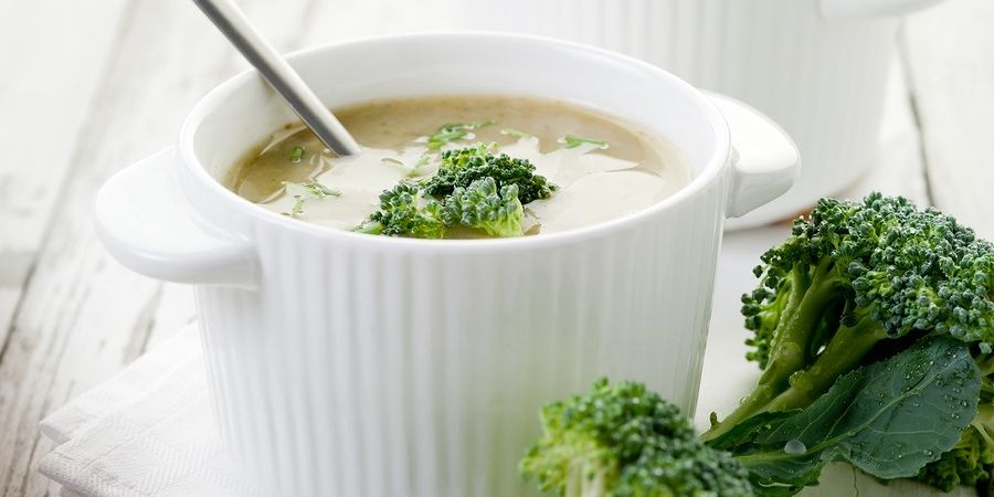 EASY Broccoli Parmesan Soup