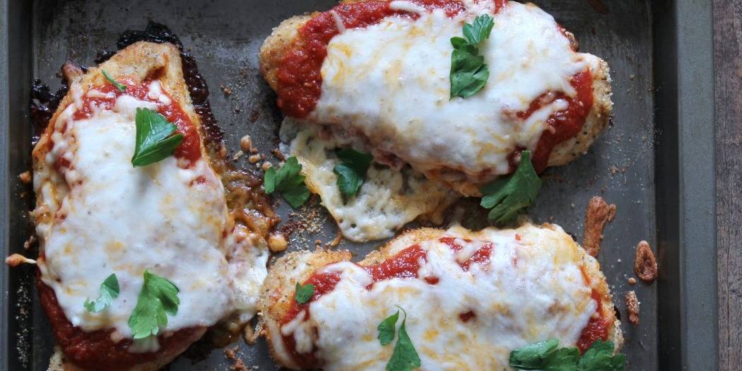 Healthy Baked Chicken Parmesan 