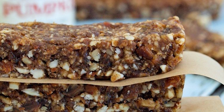 No Bake Pumpkin Spice Energy Bars