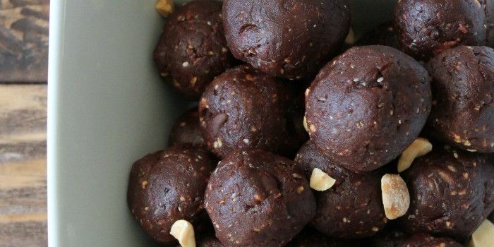 Peanut Butter and Chocolate No-Bake Energy Bites