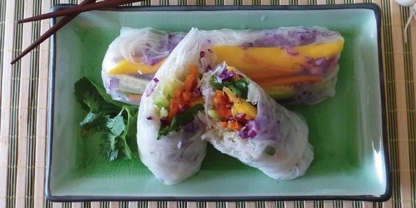 Fresh Spring Rolls with Peanut Dipping Sauce