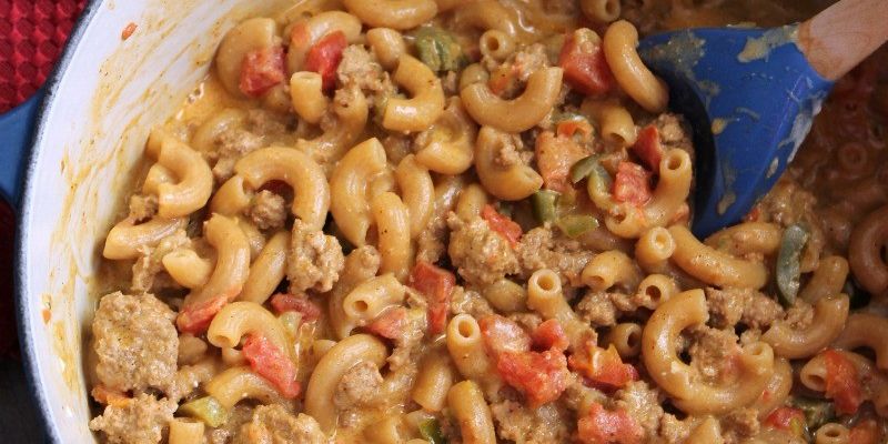 Turkey Chili Mac with Jalapenos