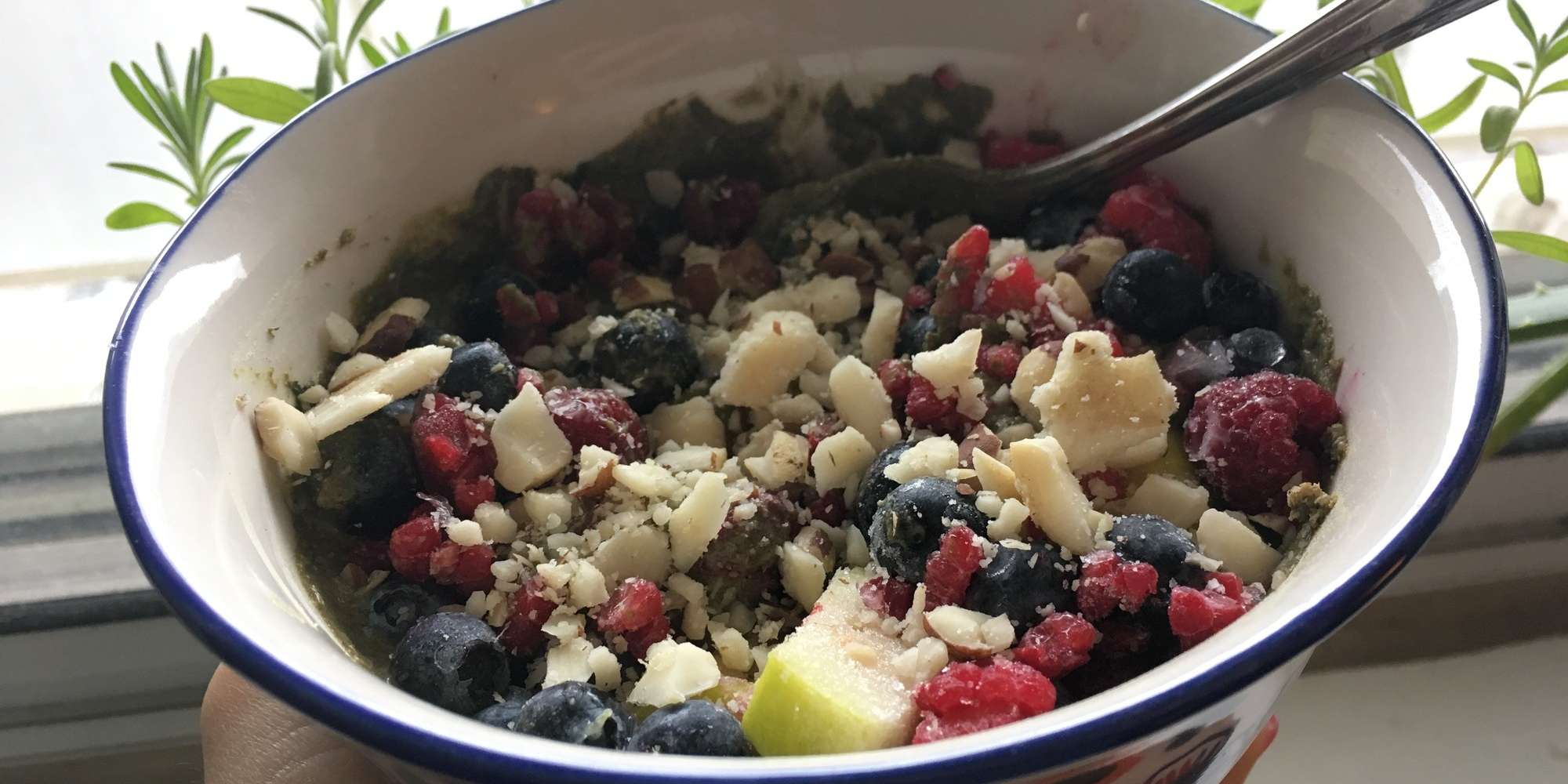 Green Berry & Guava Power Bowl