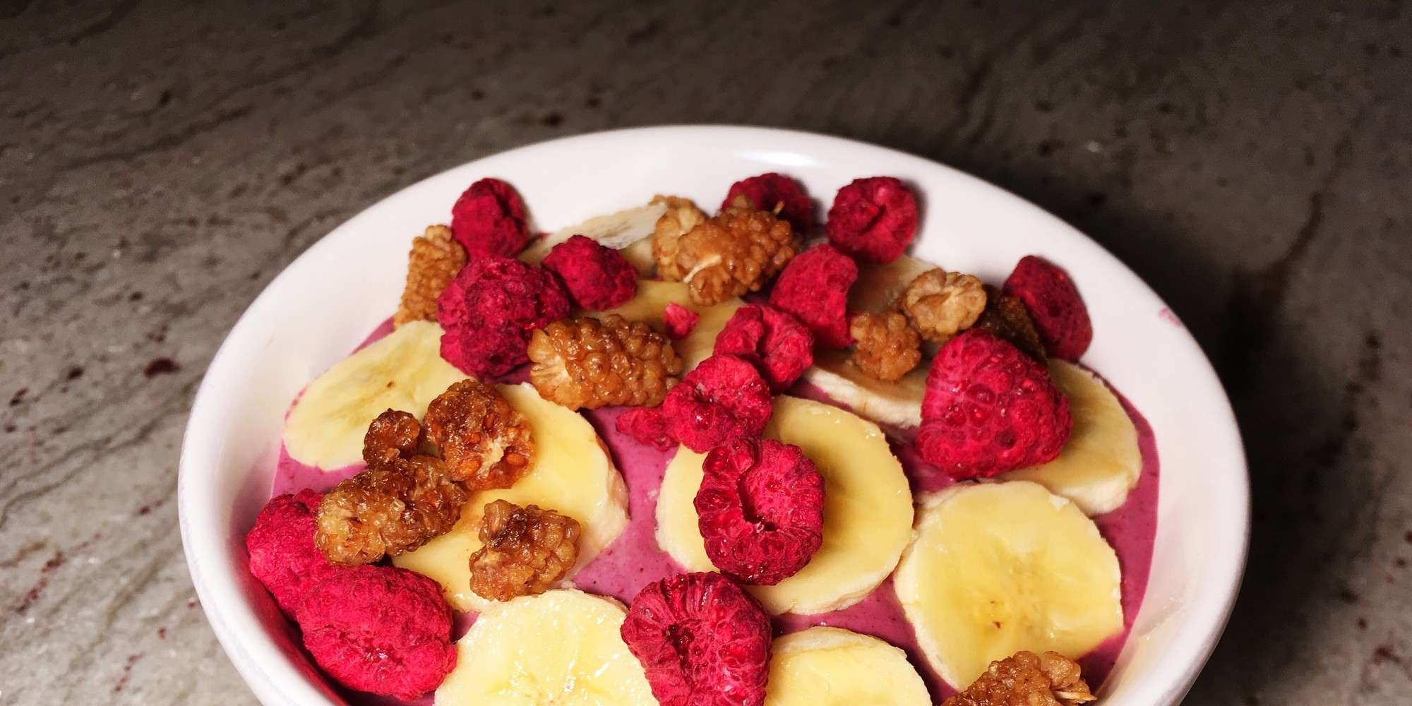 Raspberry & Mulberry Smoothie Bowl