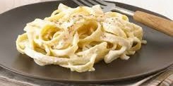 Slim Fettuccine Alfredo