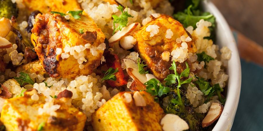 Herb-a-licious Salad with Tempeh