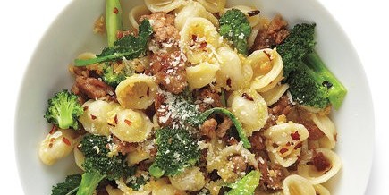 Pasta with Turkey and Broccoli 