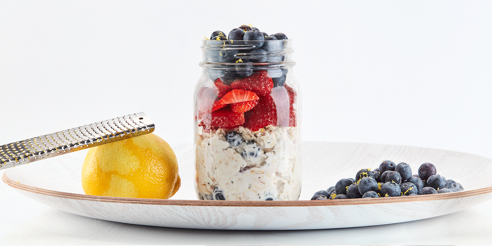 Mixed Berry Overnight Oats 