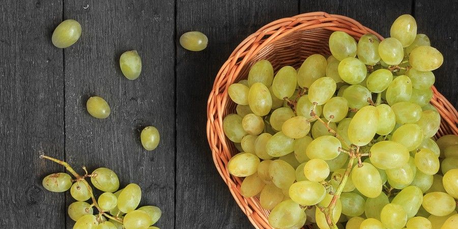 Green grapes