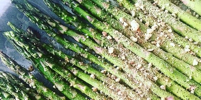 Pan-Roasted Asparagus with Almond Parmesan