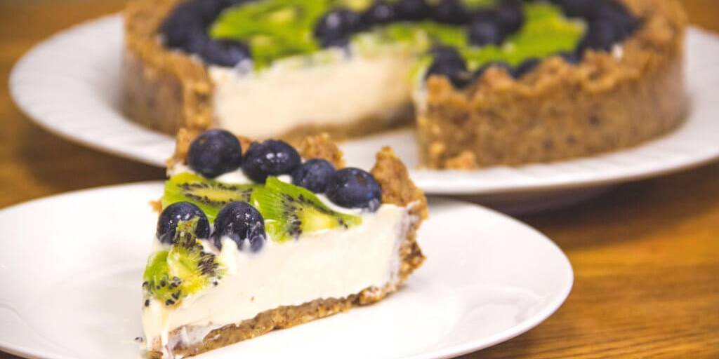 Blueberry Kiwi Cheesecake Tart 