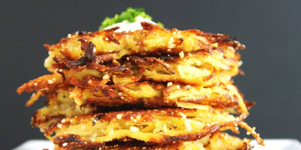 Latkes with Garlic Cream Sauce