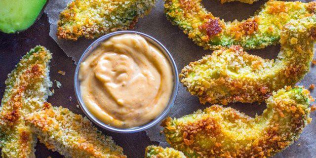 Baked Avocado Fries & Chipotle Dipping Sauce 