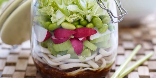 Crunchy Noodle Salad in a Jar