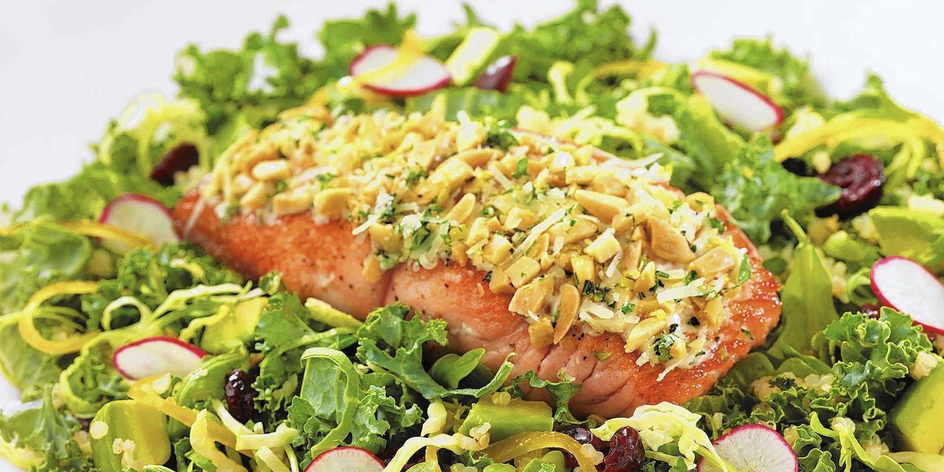 Almond Crusted Salmon Salad (HFLC)