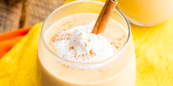 VEGAN PUMPKIN PIE SMOOTHIE